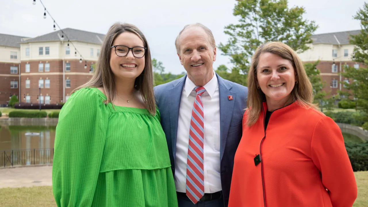 The winners of the 2022 Mayer award with Dr. Bell